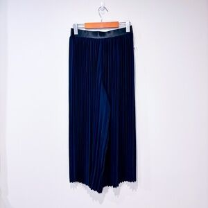 ZARA Wide pleated navy pants